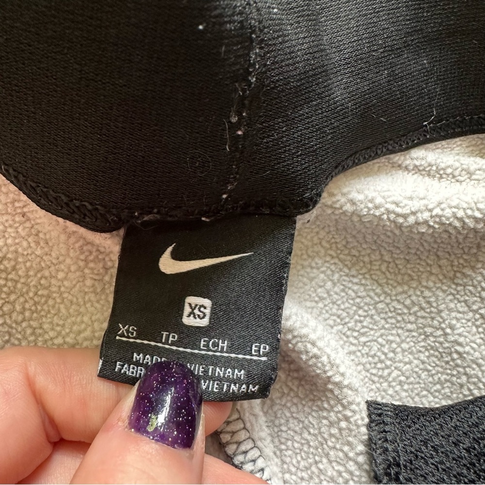 Gray Comfy Drawstring Nike Sweatpants - image 3